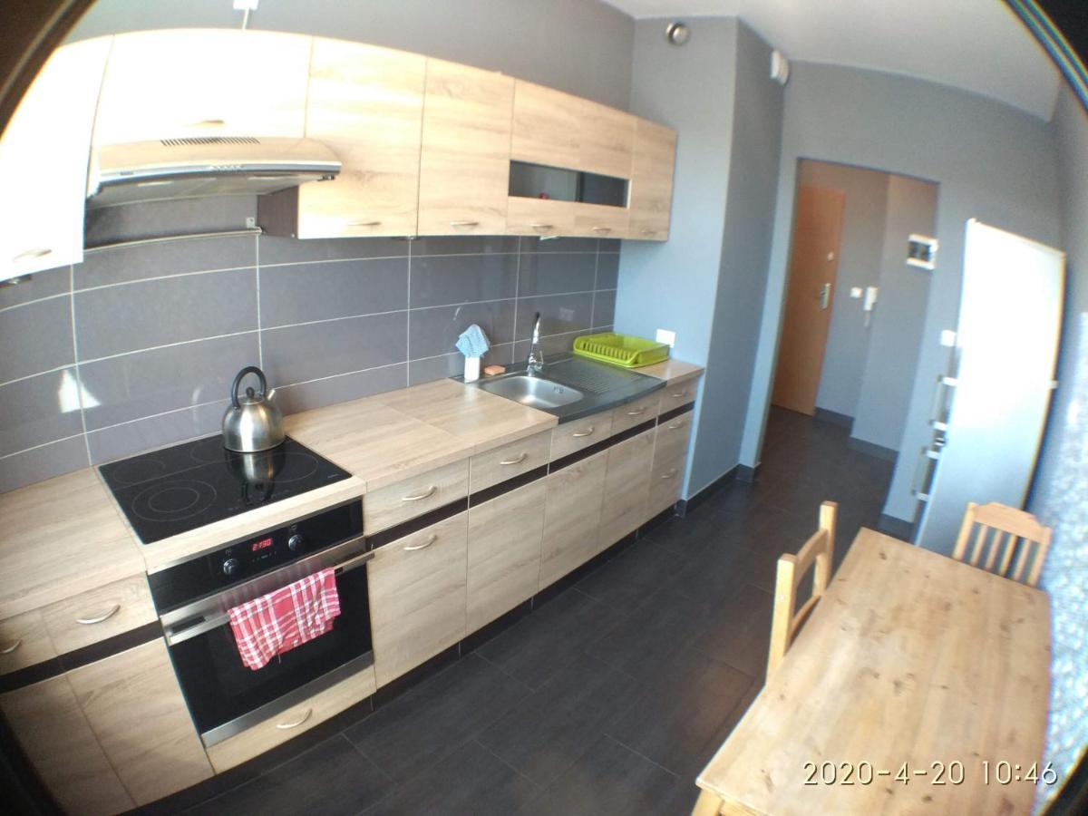 2060 Zwyciestwa 5G - Tanie Pokoje W Apartamencie - Samodzielne Zameldowanie - Self Check In Poznań Exterior foto