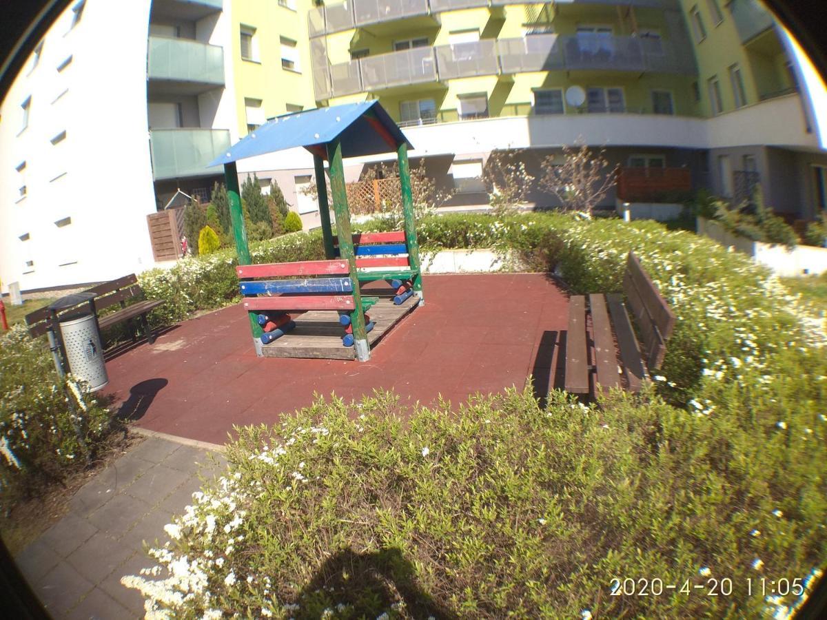 2060 Zwyciestwa 5G - Tanie Pokoje W Apartamencie - Samodzielne Zameldowanie - Self Check In Poznań Exterior foto