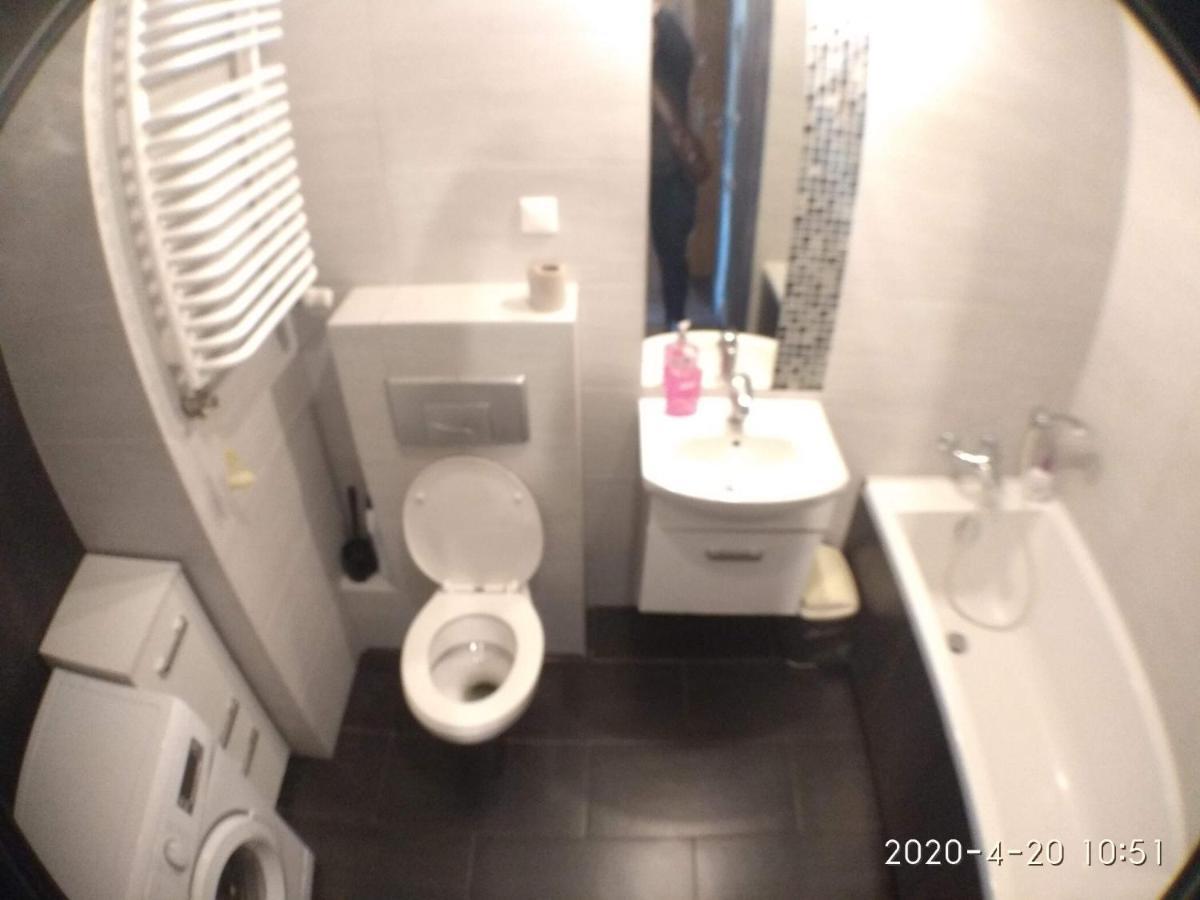 2060 Zwyciestwa 5G - Tanie Pokoje W Apartamencie - Samodzielne Zameldowanie - Self Check In Poznań Exterior foto