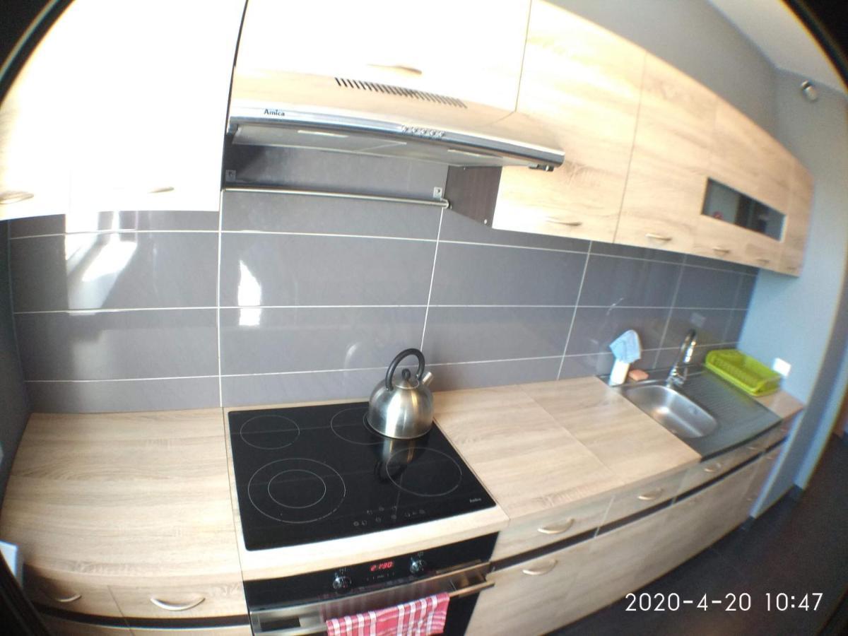 2060 Zwyciestwa 5G - Tanie Pokoje W Apartamencie - Samodzielne Zameldowanie - Self Check In Poznań Exterior foto