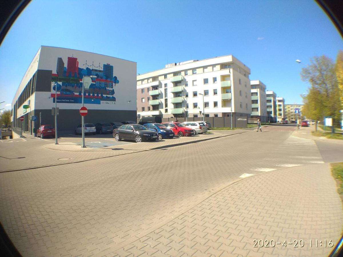 2060 Zwyciestwa 5G - Tanie Pokoje W Apartamencie - Samodzielne Zameldowanie - Self Check In Poznań Exterior foto